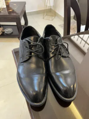 حذاء رسمي (كندرة) أسود كلاسيك