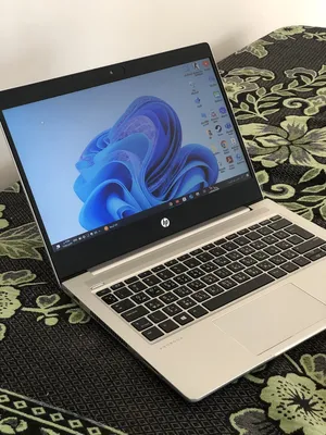 HP . Windows . 15.6" . Used3