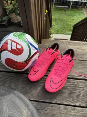Nike Mercurial Vapor X Bright Pink FG Soccer