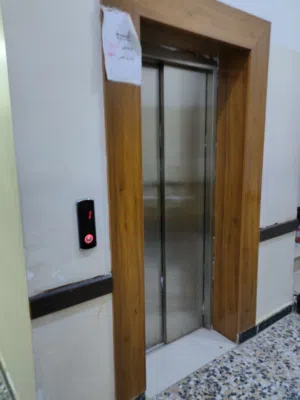 عيادات الأطباء الايجار