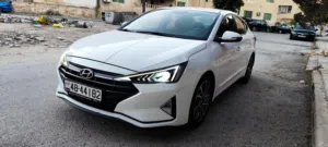 هيونداي افانتي AD