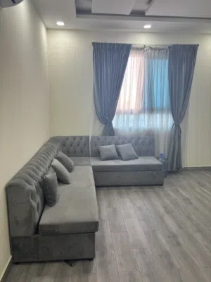 كنب للجلوس سوبر سوفت و مريح مع الستارة