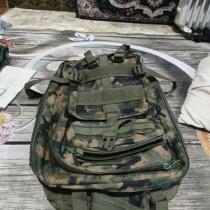 حقيبه عسكريه حجم وصط لون زيتوني جديد
