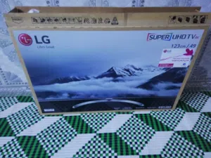شاشه  LG SUPER UHD 4k حجم 49 كوريه اصليه وكالة خوشناو