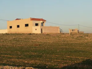 4 Bedrooms . 2 Bathrooms . 200 m23