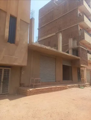 4 Floors . 100 m2 . Agent2