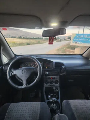اوبل-زفيرا-2004