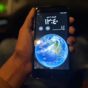 Iphone 8+.  64GB محلي