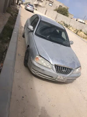 هنداي افانتي للبيع محرك كمبيو باذن الله كويسات صاله 80/100 مديل 2005 بسعر سمح مكانها مصراتة