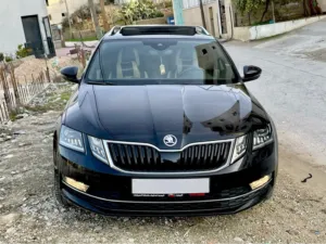 سكودا اوكتافيا ستيشن فل مسكر مع فتحه بانوراما