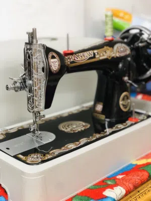 Sewing machine made in India for sale ماكينة خياطة مصنوعة في الهند للبيع