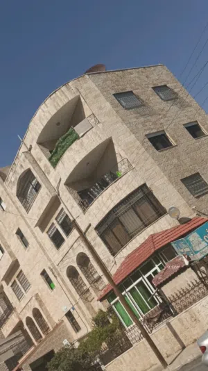 120 m2 3 Bedrooms Apartments for Sale in Amman Al Hashmi Al Shamali