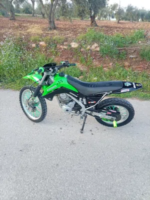 دراجة كوازاكي KLX140R بالصلاة على النبي للبيع المستعجل