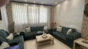 طقم كنب للبيع غير مستخدم غير 4شهور نظيف