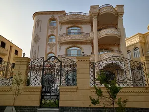 1200 m2 More than 6 bedrooms Villa for Sale in Qalubia El Ubour