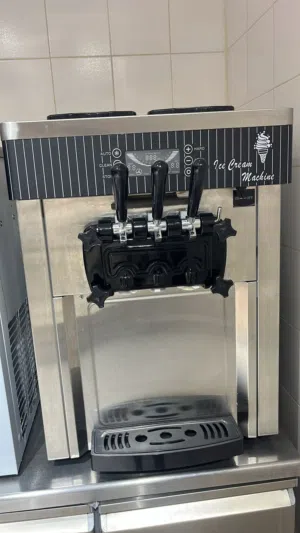 مكينة ايسكريم للبيع   Ice Cream Machine for Sale