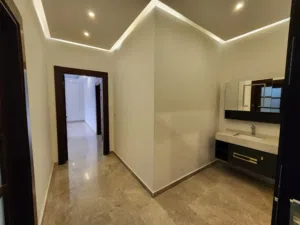 شقة للإيجار في دير غبار - ref : 14444