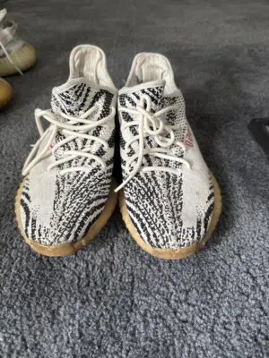 Adidas Yeezy Boost 350 V2 Zebra