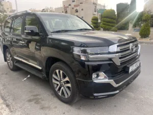 Used Toyota Land Cruiser in Amman