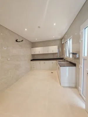 900 m2 More than 6 bedrooms Villa for Rent in Al Wakrah Other