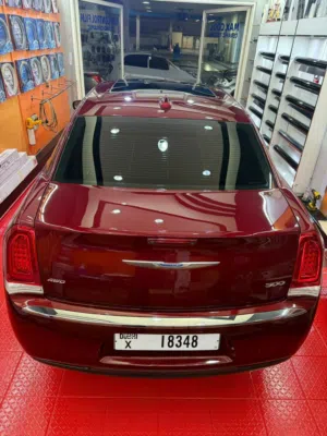 Used Chrysler 300 in Dubai
