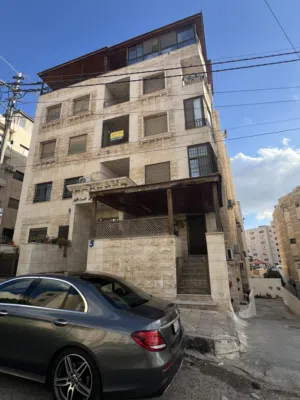 192 m2 3 Bedrooms Apartments for Sale in Amman Al Rabiah
