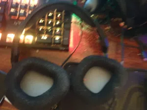 مع ماوس Corsair void rgb headset سماعه