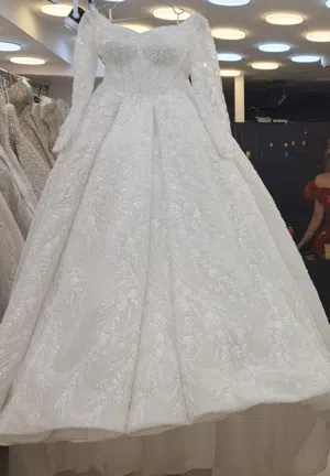 فستان عرس ابيض