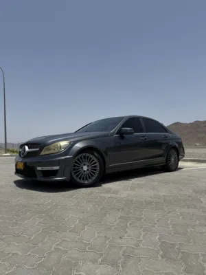 Used Mercedes Benz C-Class in Al Dakhiliya