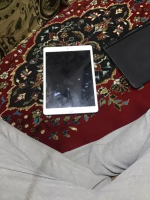 ايباد 7 مقفول ايكلود وايسي شحن خربان بي  جهاز جداً نضيف