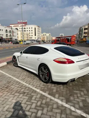 Used Porsche Panamera in Ajman