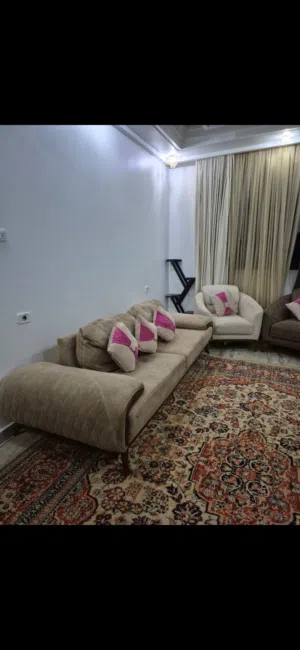 كنبة للبيع