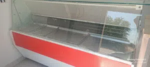 تلاجة عرض لبيع