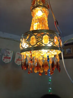 ثريات للبيع