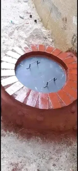زرب بناء طوب حراري حافظ للحراره مع شبك وغطاء و مجرود