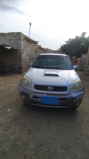 Used Toyota RAV 4 in Sana'a