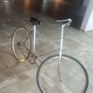 دراجة 26للبيع  ماتشكي من شي تبي كمردالي قدامي بس السعر ساوم