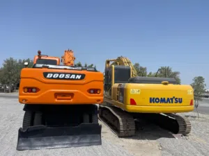 Doosan  2013 modl and komatsu 2019 modl Excevator