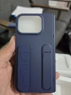 Google Pixel Pro 10 Fold (New Cover) it's covered full with screen protector.