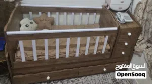 هندول ودولاب أطفال وحتى عمر سبع سنوات