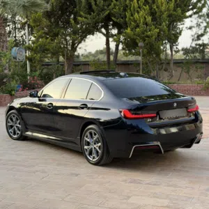 BMW i3 eDrive35L EV / M package 2023 جمرك جديد