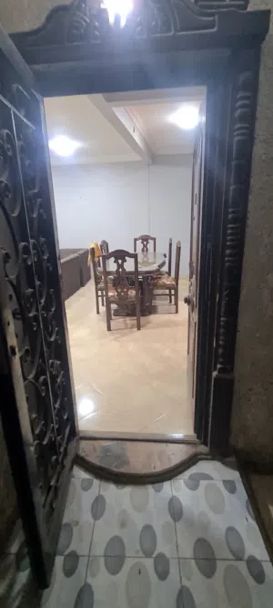 للبيع شقه جانبي من كعبيش شارع الاعتماد كافيه دهب