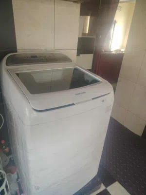 غسالة بحالة وكالة شبة جديد Samsung 3D 11kg washerRM620