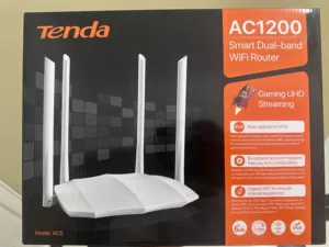 للبيع راوتر Tenda AC1200 AC5 شبه جديد