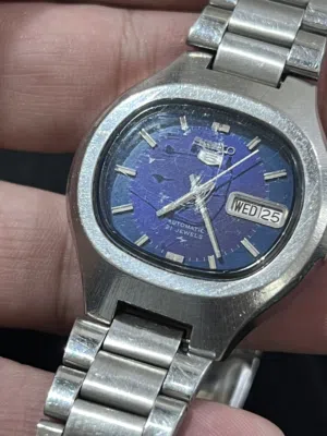 سيكو 5 نوادر الساعة مميزة و بلون مميز