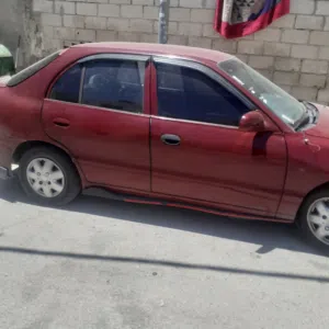 سيارة هيونداي اكسنت 1999 موديل صالون سيدان بحالة جيدة ومزايا حديثة