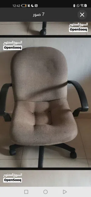 كرسي مكتب بحالة ممتازة