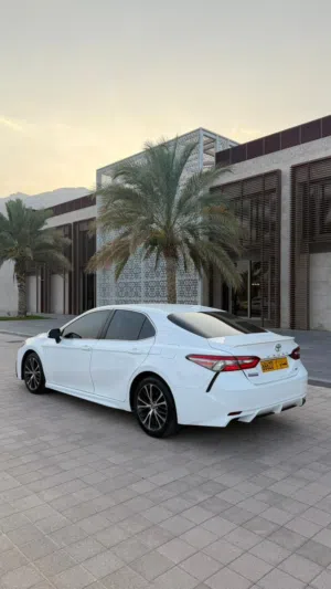 Used Toyota Camry in Al Dakhiliya
