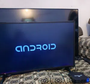 Android TV. . جهاز اندرويد تي ڤي لتحويل الشاشات العادية الى سمارت ام النت.
