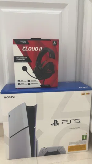سوني 5 مستعمل  للبيع مع اكسسواراته